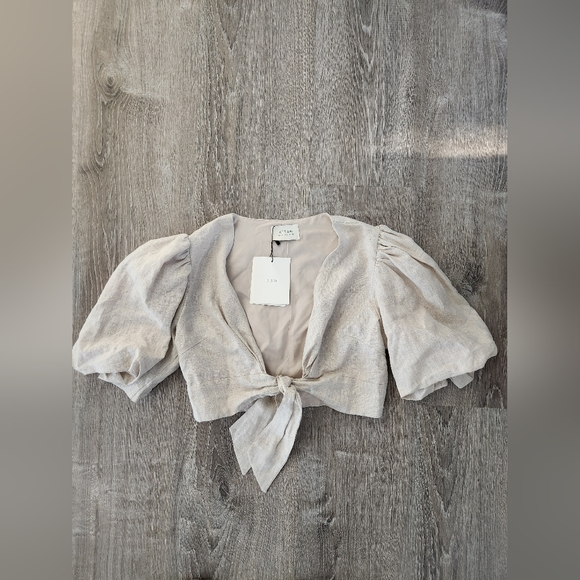 DISSH Tops - Nwt Dissh Linen Crop Front Tie Summer Top sz 6